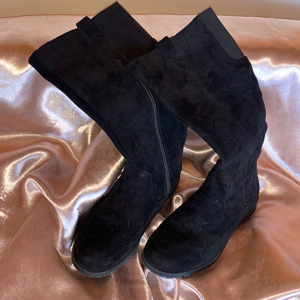 Black Boots